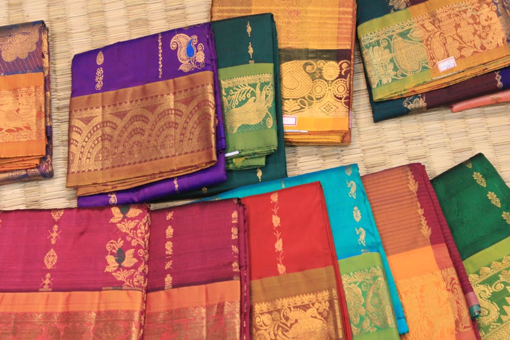 A Complete Guide to Buying Silk Sarees