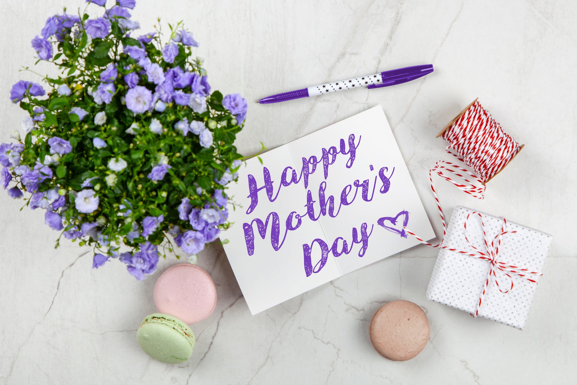 Surprise your awesome mom with Stylish Gifts for Mother’s Day