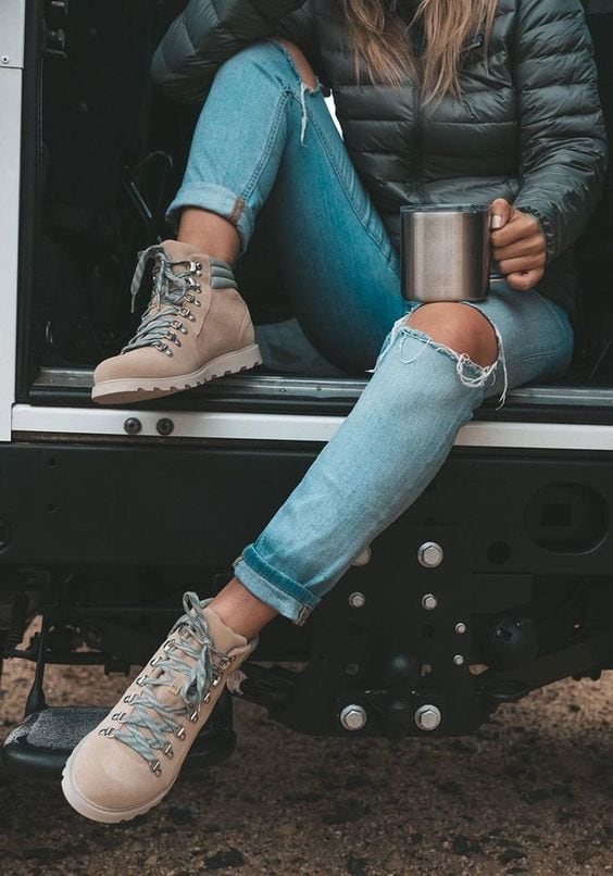 Trek-Sole Boots Outfits - Latest Fashion Trends For Women