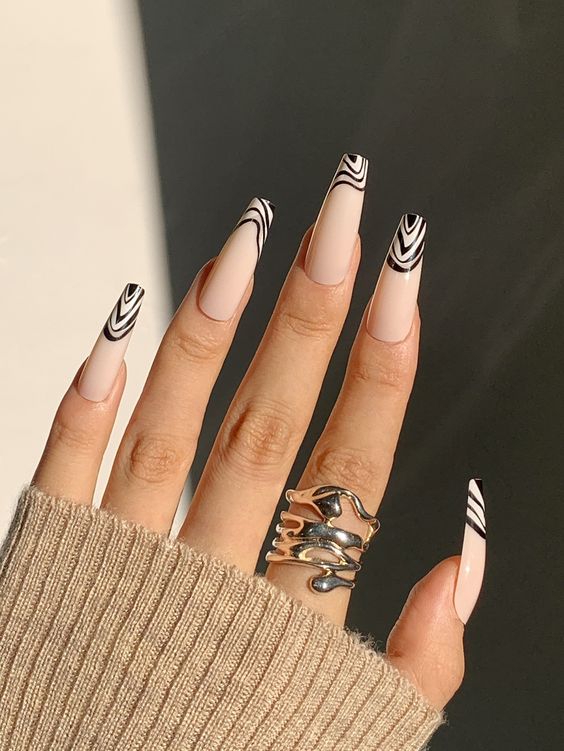  Ballerina or Coffin Shaped Nails
