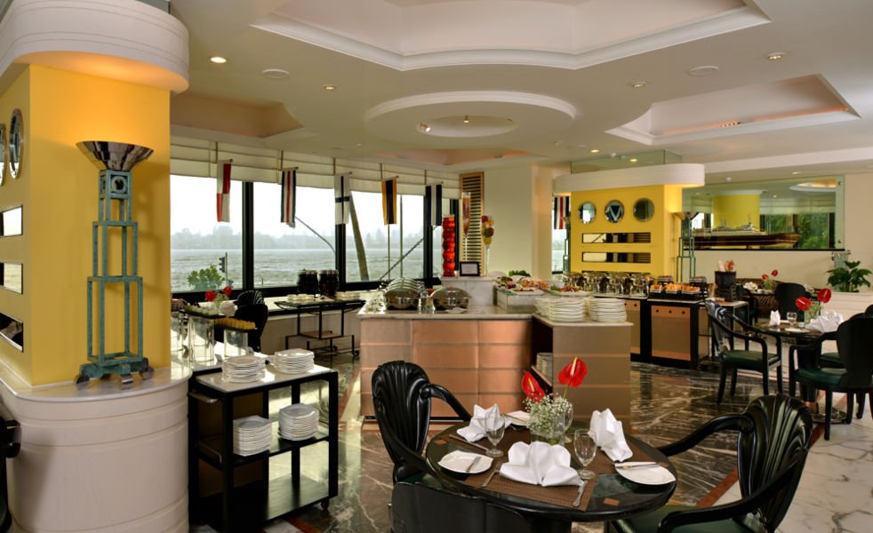 3. The Bayview Restaurant - Marine Plaza - Romantic Restaurants in Mumbai