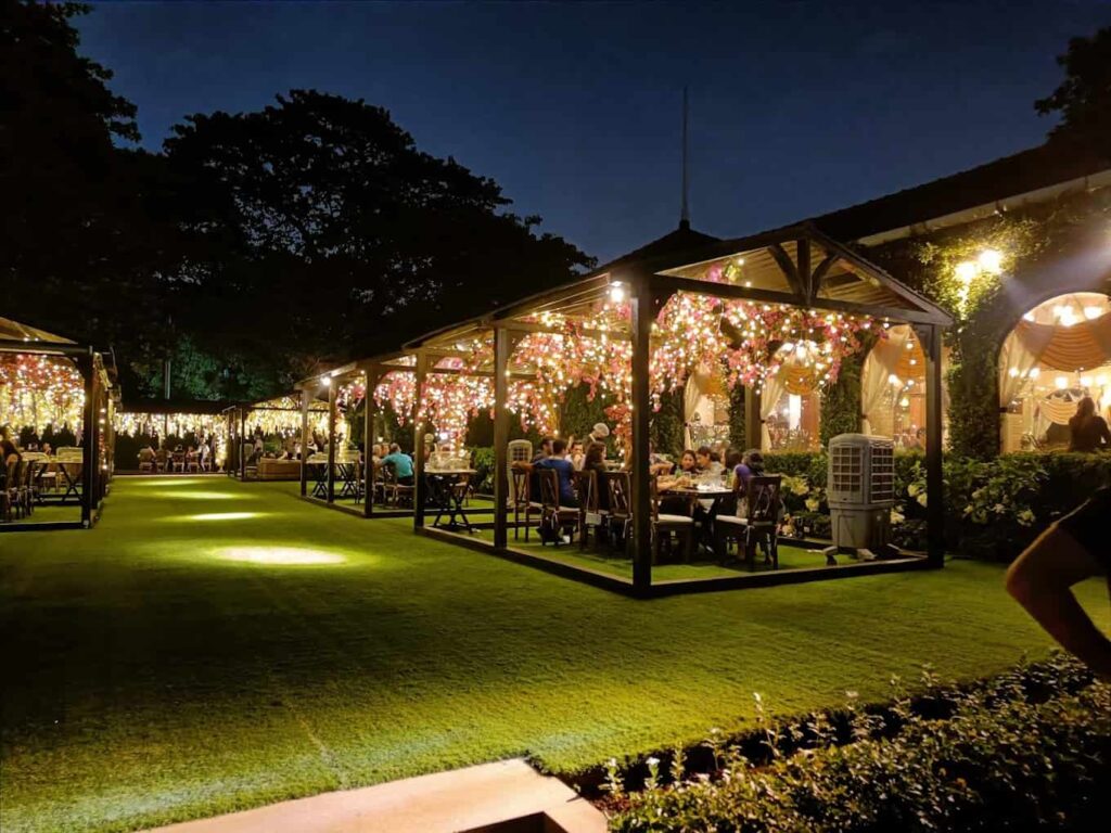 4. Gallops, Mahalakshmi - Romantic Restaurants in Mumbai