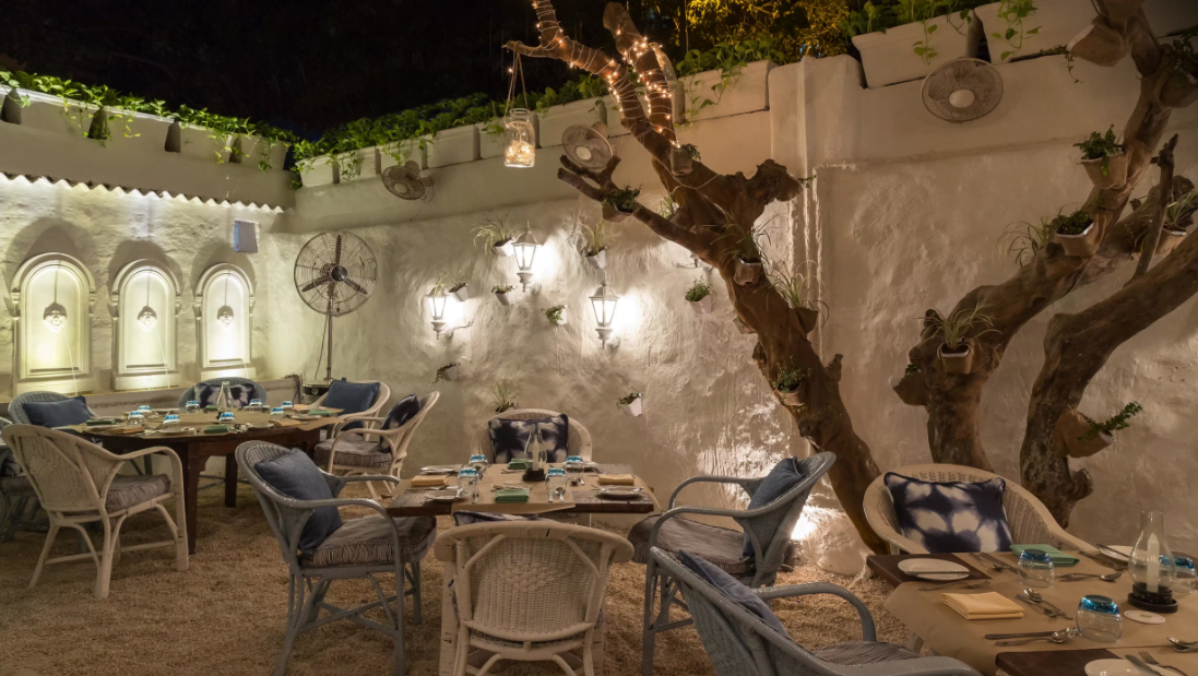 36 Best Romantic Restaurants In Mumbai For Couples Valentine's Day 2024