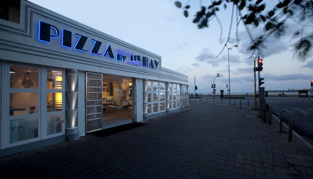 9. Pizza By The Bay - Romantic Restaurants in Mumbai