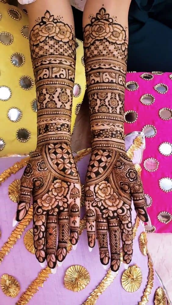 6.-Traditional-Full-Hand-Mehndi-Designs-for-Brides - Infifashion