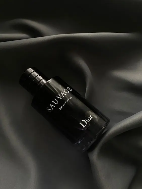 4. DIOR 4. DIOR