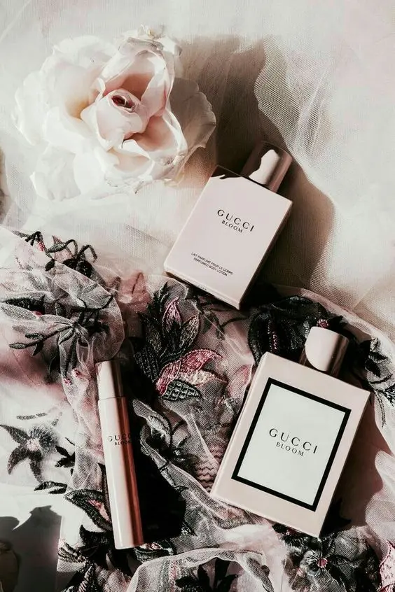 6. Gucci 6. Gucci