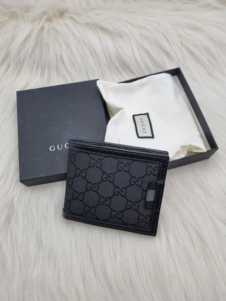 7. Gucci 7. Gucci wallet