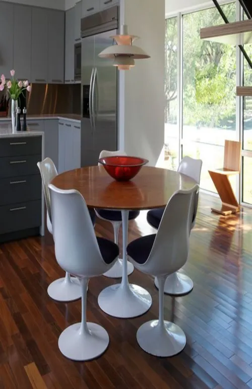 Mid-Century Tulip Dining Table Set