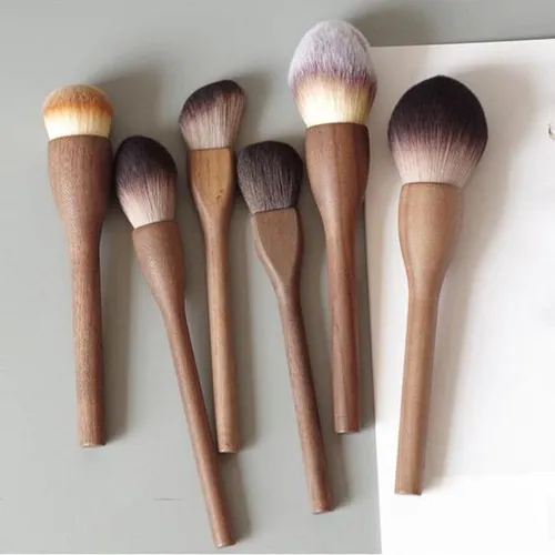 Powder Brushes