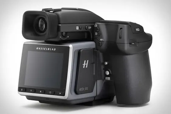 Hasselblad H6D 400c   - Most Expensive Cameras In The World