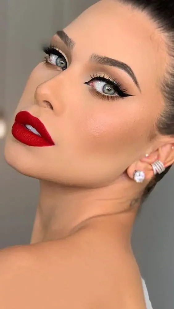 Classic Hollywood - makeup look for valentine's day


